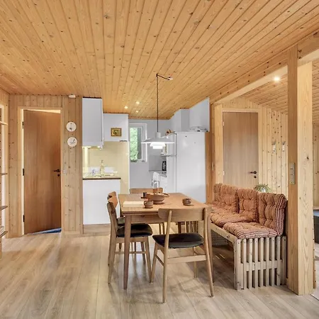 Nyaraló Two-bedroom In Saby